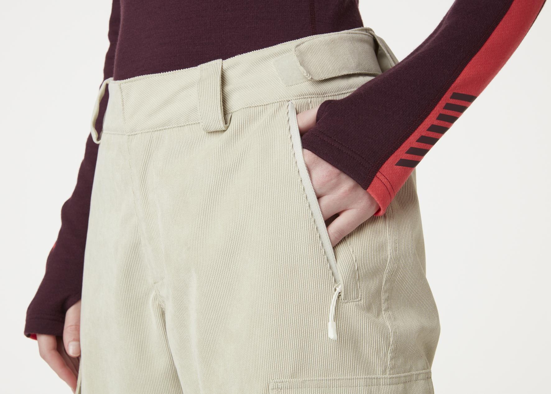 Helly Hansen Switch Cargo podstavljene pantalone - ženske